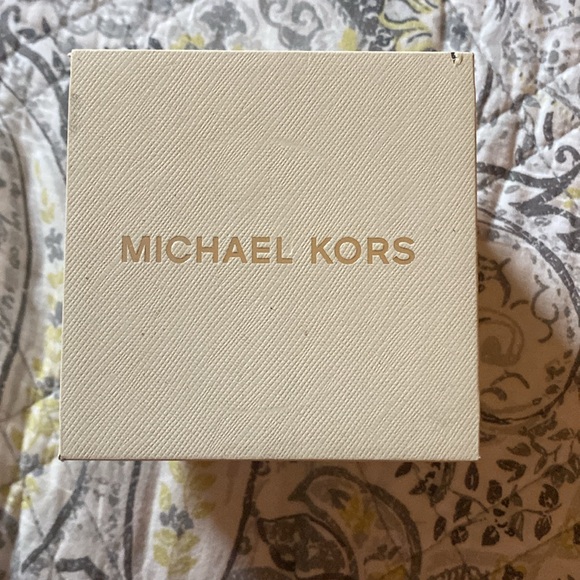 Michael Kors Wrap Watch - Picture 2 of 7